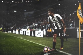 爱游戏体育app-布克关键三分太阳继续刷新纪录，布克得过三分大赛冠军吗